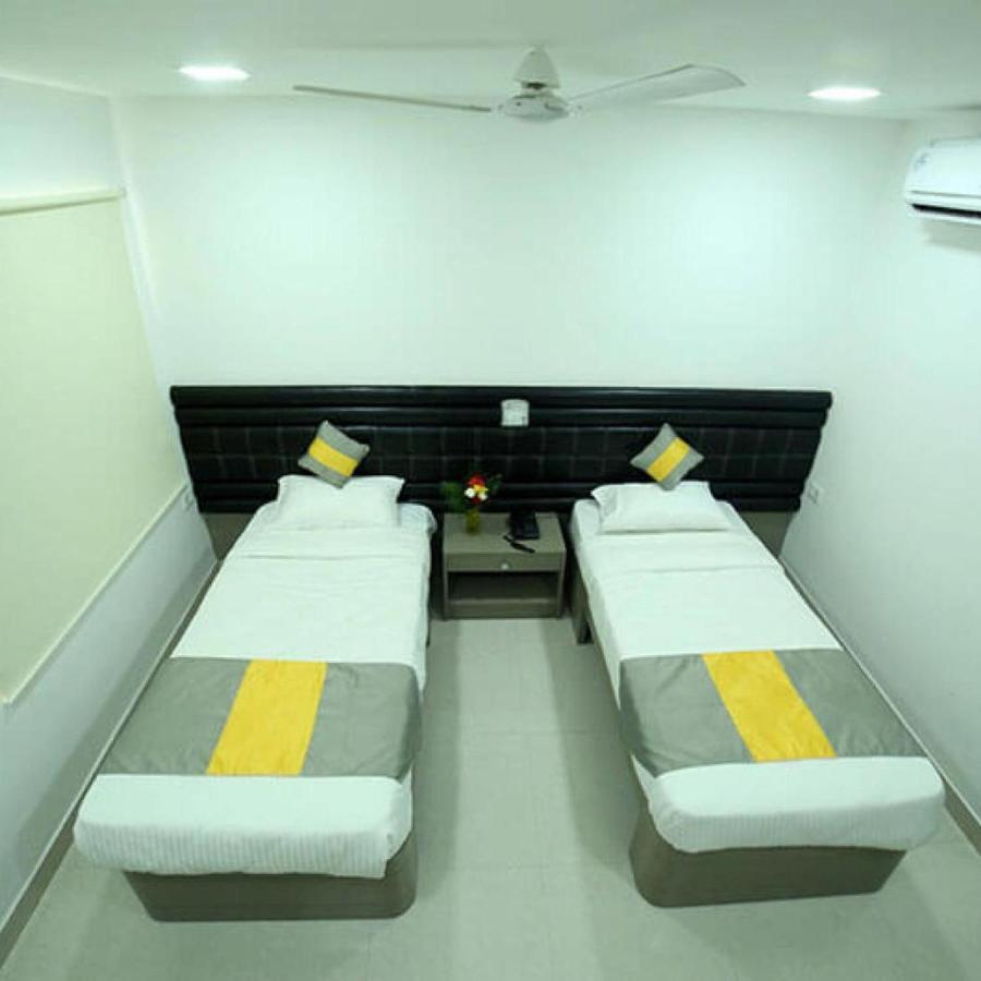 La Riviera Suites Madhapur Hyderabad Luaran gambar