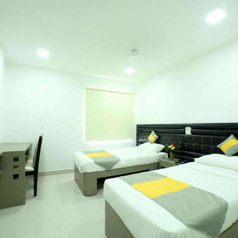 La Riviera Suites Madhapur Hyderabad Luaran gambar