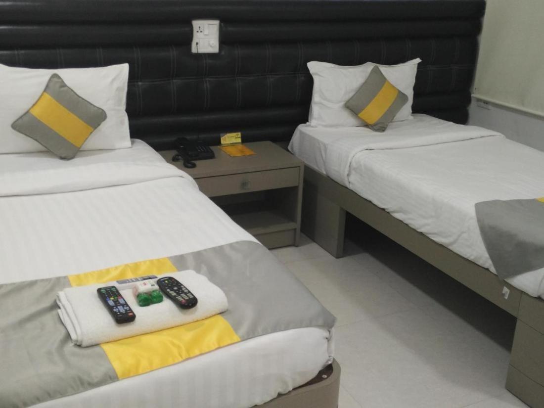 La Riviera Suites Madhapur Hyderabad Luaran gambar